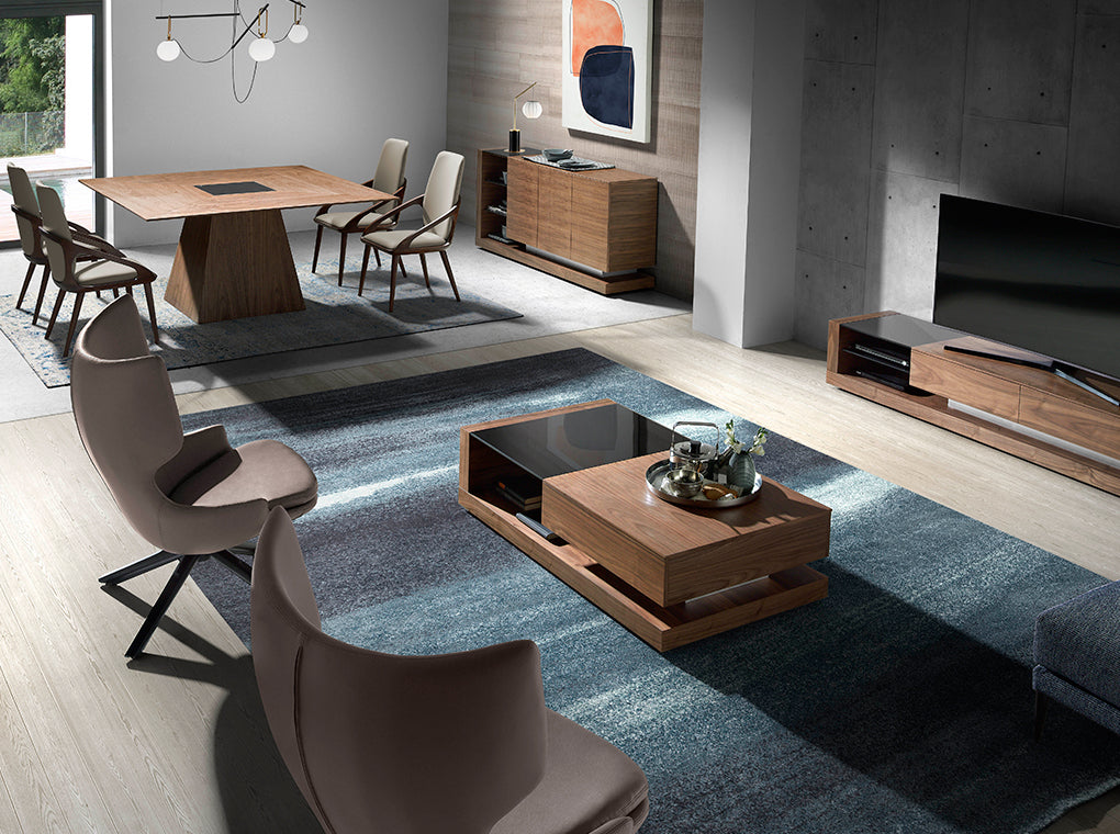 Mesa de comedor de nogal con detalle central de vidrio negro Angel Cerdá.