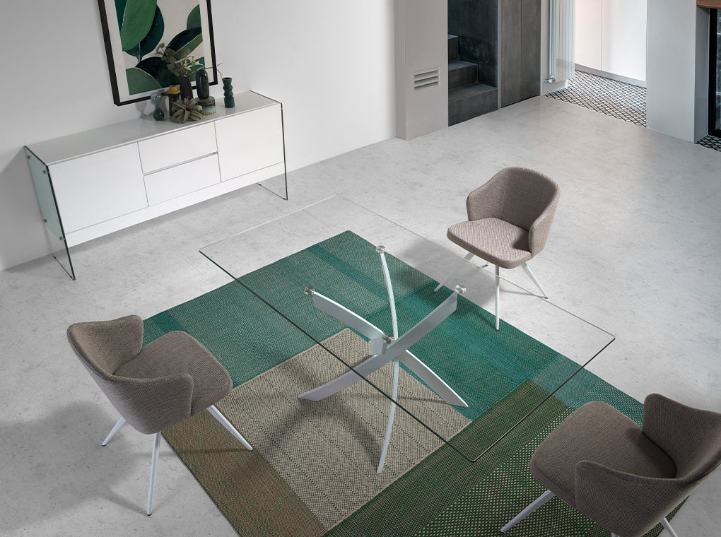 Mesa de comedor de vidrio con patas de acero 160x95