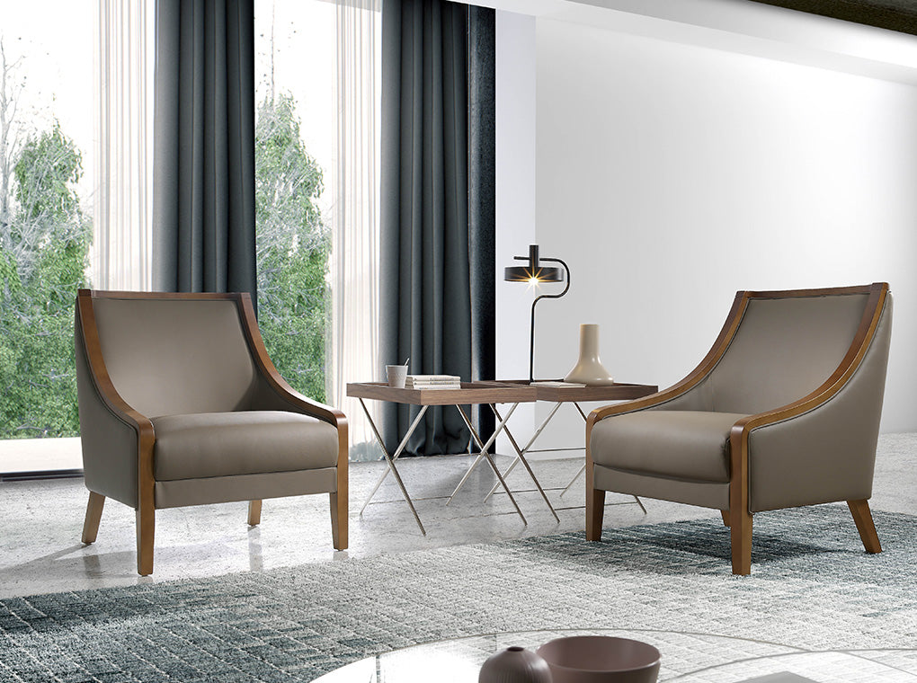 Mesa lateral de roble con soporte metálico Angel Cerdá