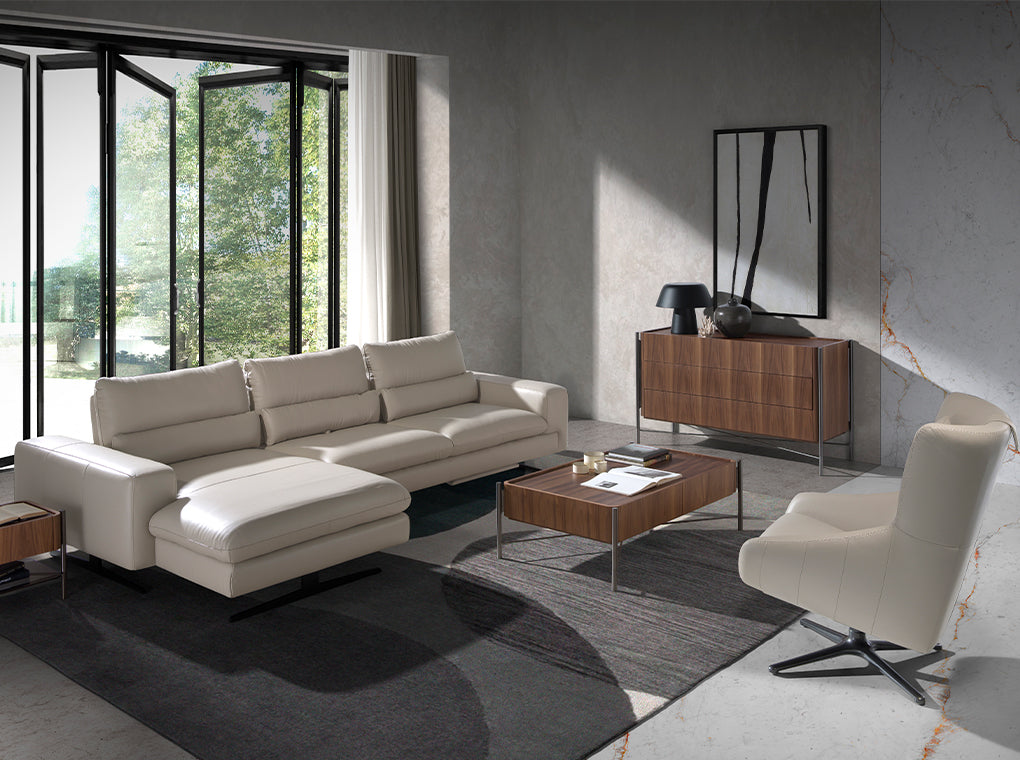 Mesa de café de roble con soporte metálico Angel Cerdá