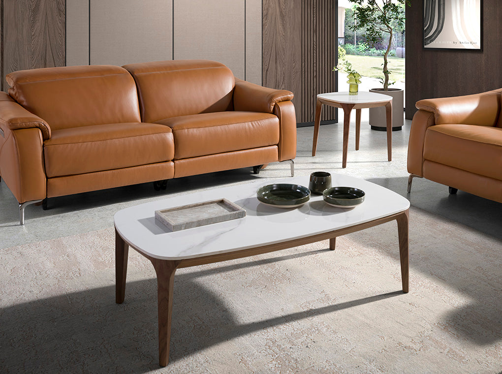 Mesa de café de roble con soporte metálico