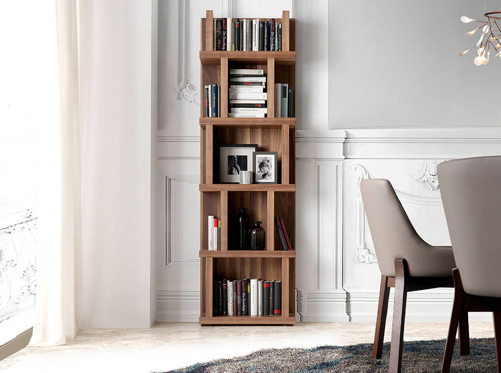 Biblioteca de Nogal con Diseño Moderno Angel Cerdá