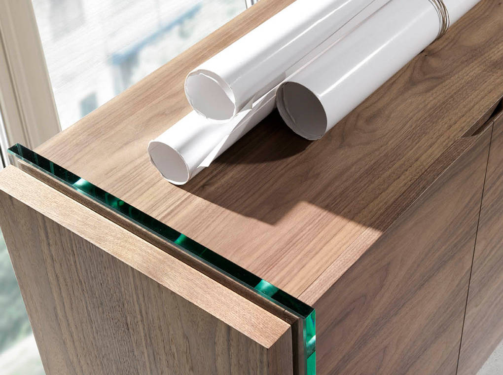 Cómoda de Nogal con Cristal Angel Cerdá