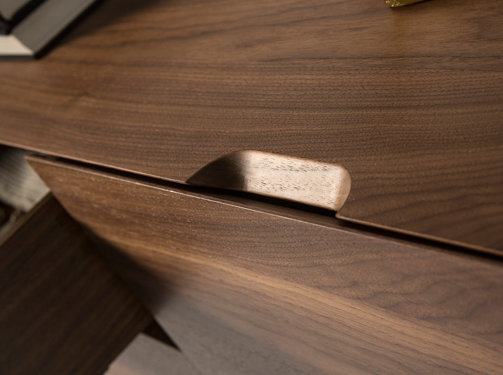 Mesa de noche de madera de nogal con espacio de almacenamiento Angel Cerdá