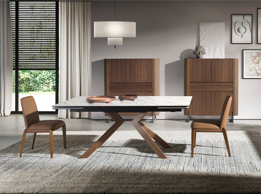 Cómoda alta de Nogal con Soporte Metálico Angel Cerdá