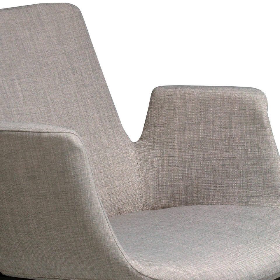 Silla tapizada con tela gris Angel Cerdá