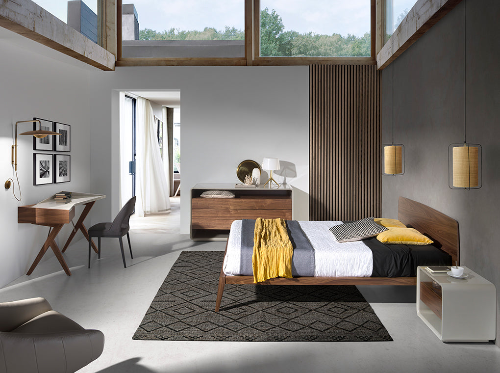 Tablero doble de madera enchapada en nogal Angel Cerdá