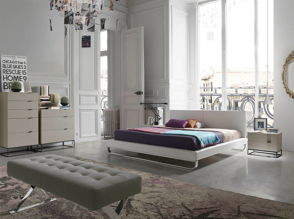 Mesa de noche negra de DM con estructura de acero Angel Cerdá