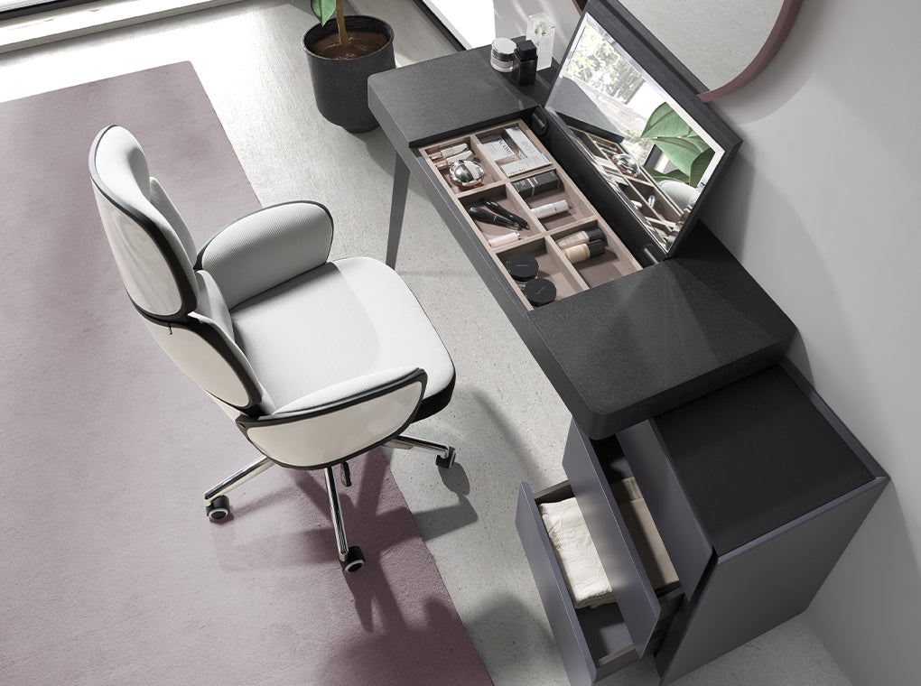 Mesita de tocador negra con espejo plegable y cajones