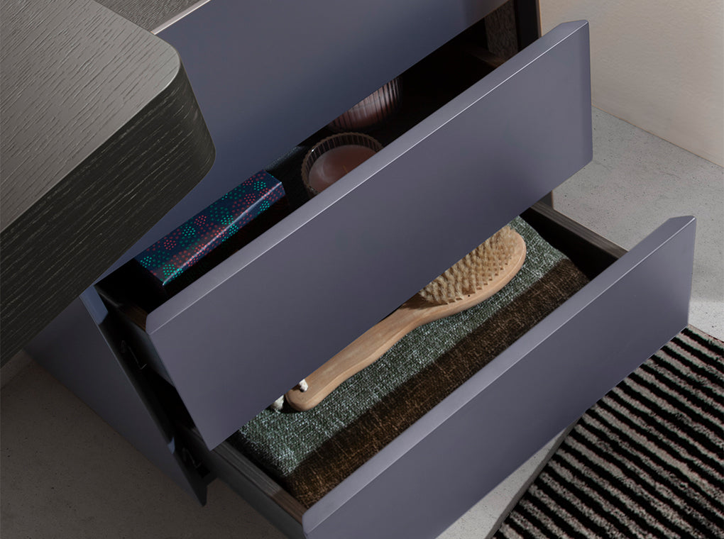 Mesita de tocador negra con espejo plegable y cajones