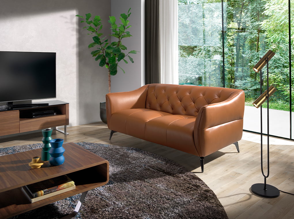 Lámpara de pie de acero dorado y negro