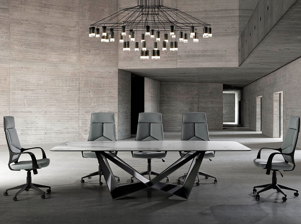 Silla de Oficina Giratoria Gris con Brazos y Soporte Negro Angel Cerdá