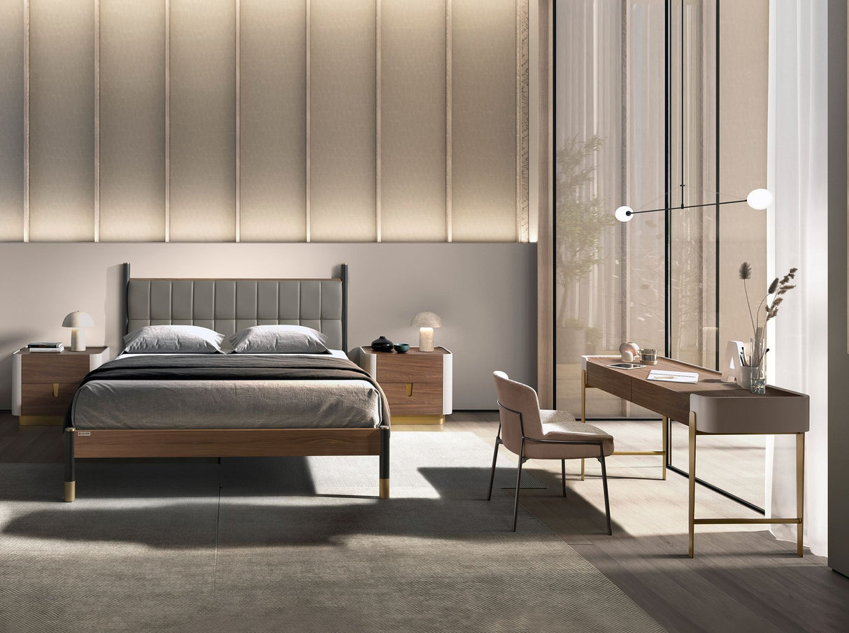 Silla gris y marrón con patas acero oscuro | Luxet.es