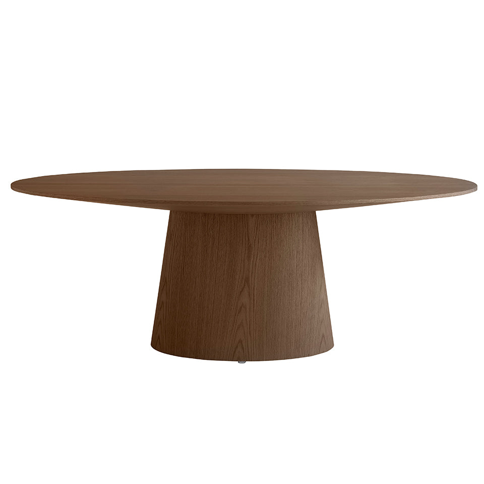 Mesa de comedor de nogal con base ovalada de Angel Cerdá
