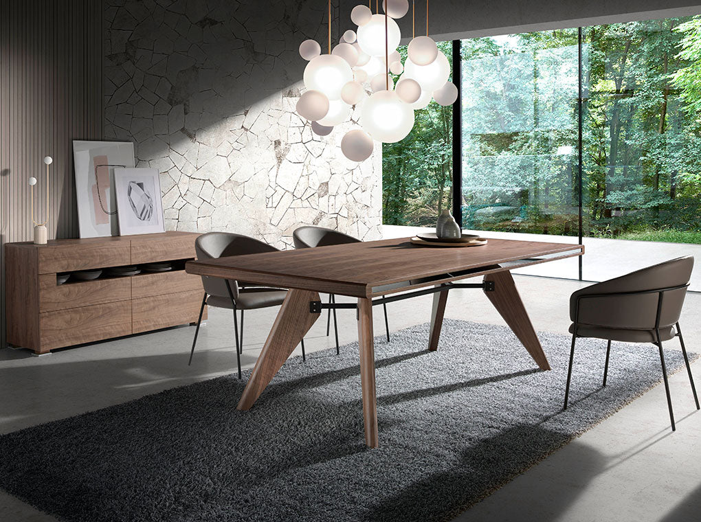 Mesa de comedor de nogal con espejo de vidrio Angel Cerdá.
