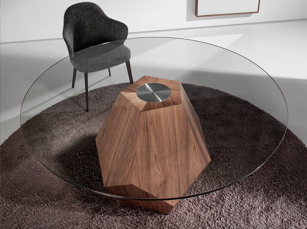 Mesa de comedor de roble con soporte metálico de Angel Cerdá.