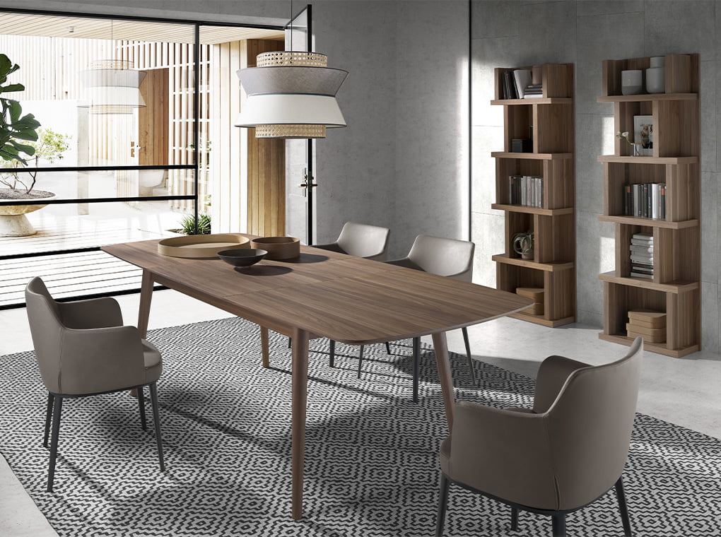 Mesa de comedor extensible de nogal Angel Cerdá
