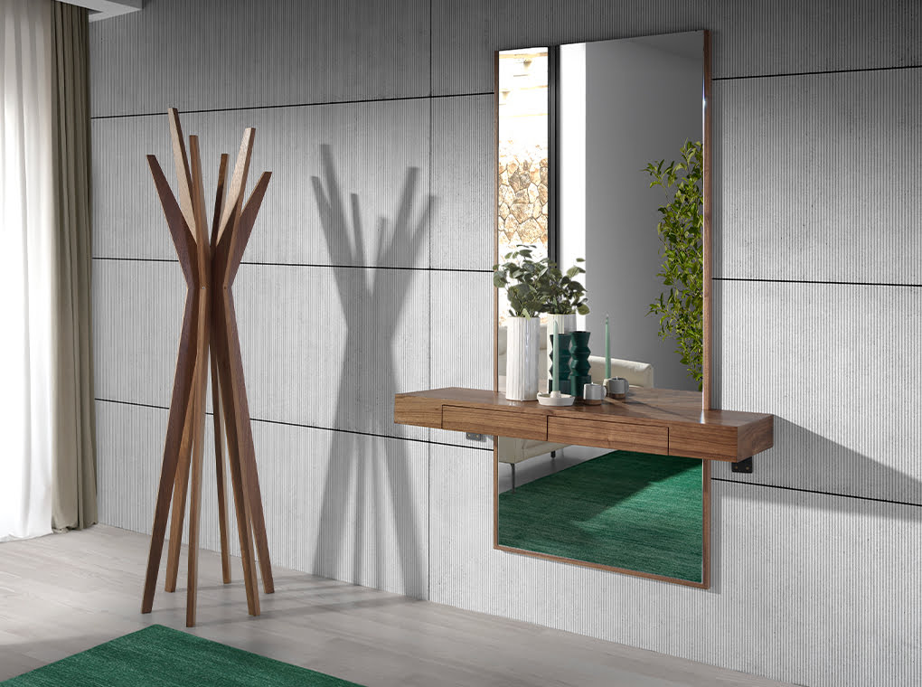 Soporte para Ropa de Madera de Nogal con Diseño Moderno