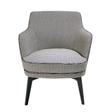 Sillón tapizado con modelo Houndstooth de Angel Cerdá