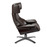 Sillón giratorio tapizado en piel marrón chocolate de Angel Cerdá