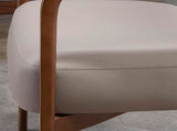 Sillón tapizado con piel ecológica de visón de Angel Cerdá