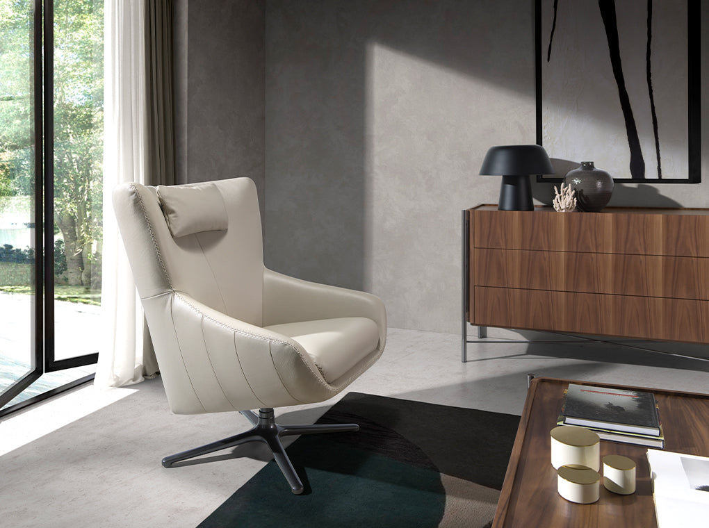 Sillón giratorio de piel con cojín desmontable Angel Cerdá