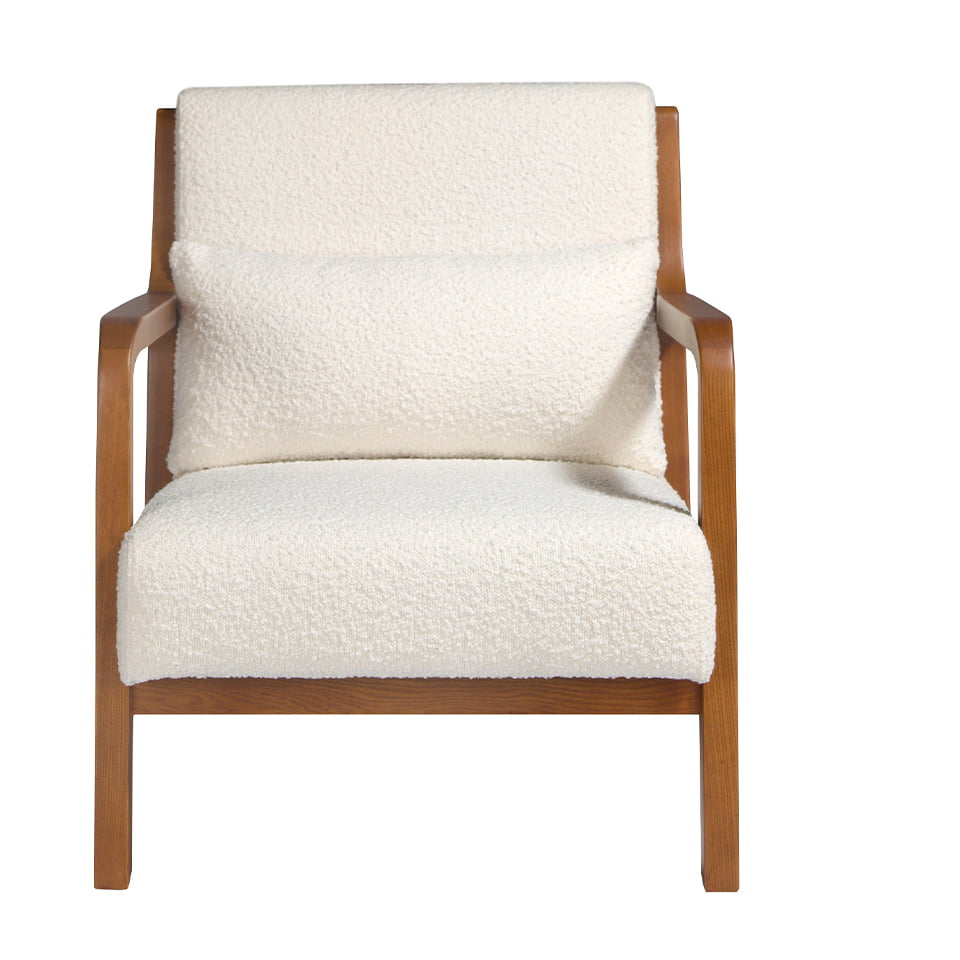 Sillón tapizado blanco con brazos de nogal