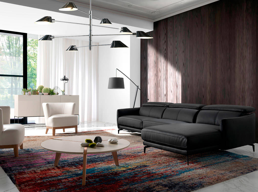 Sofá con chaise longue de cuero negro de vaca Angel Cerdá