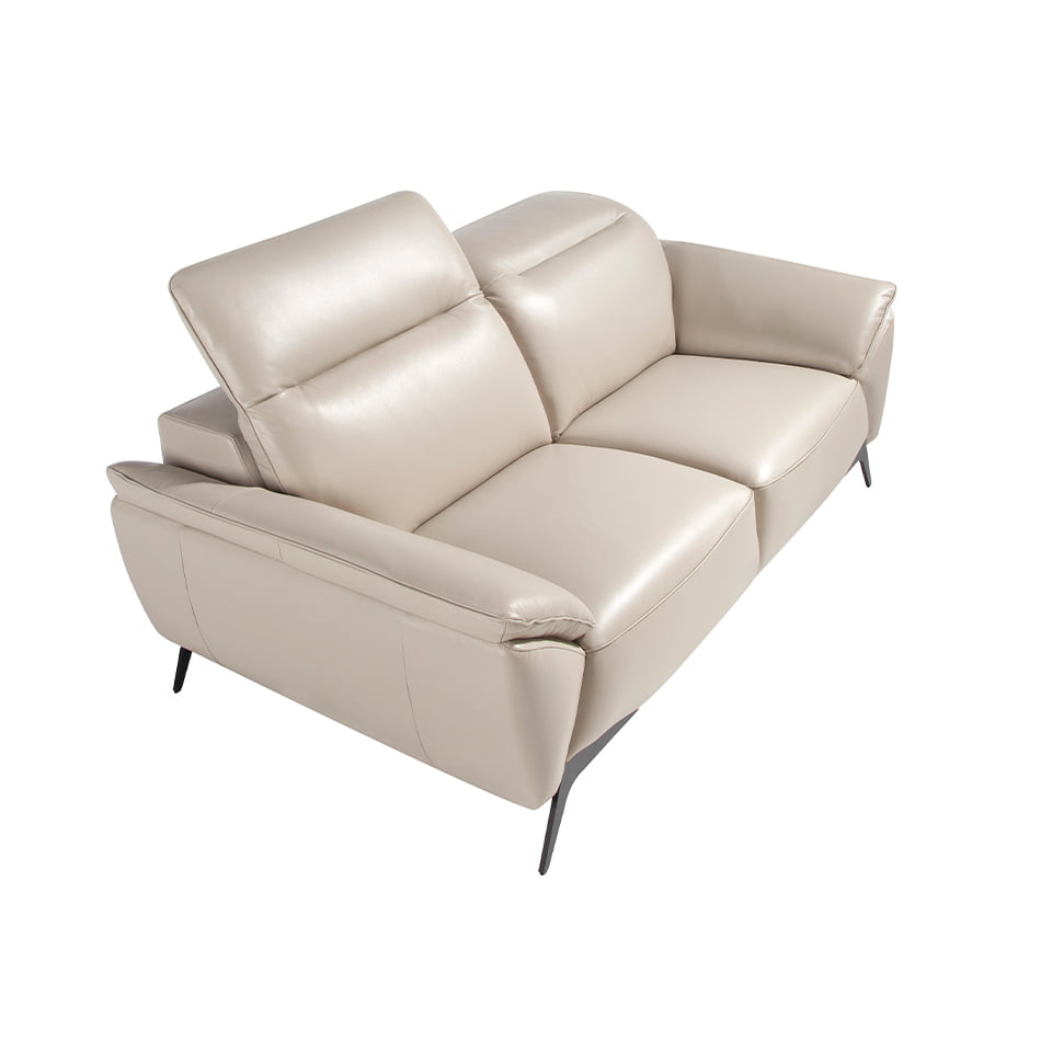 Sofá de diseño moderno tapizado en piel gris topo de Angel Cerdá.