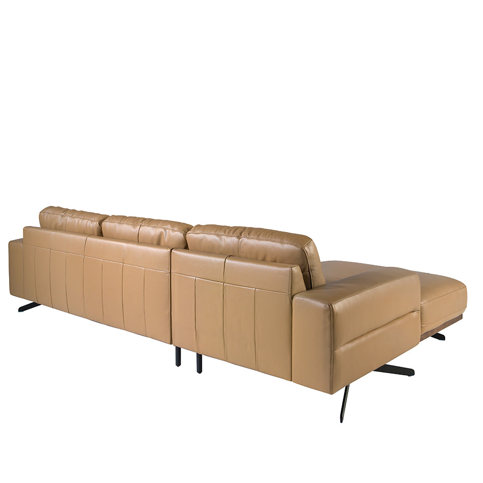 Sofá Chaise Longue Tapizado en Piel Arena Angel Cerdá