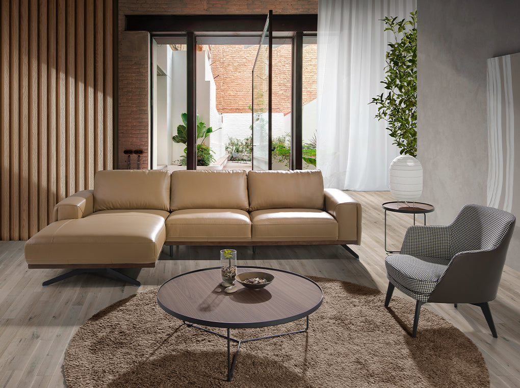 Sofá Chaise Longue Tapizado en Piel Arena Angel Cerdá