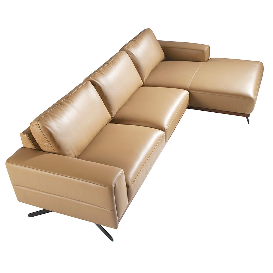 Sofá Chaise Longue Tapizado en Piel Arena Angel Cerdá