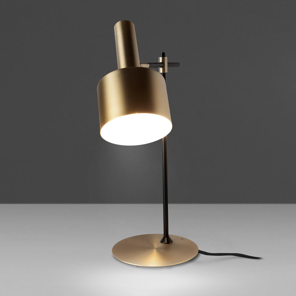 Lámpara de mesa de aluminio dorado y acero negro Angel Cerdá
